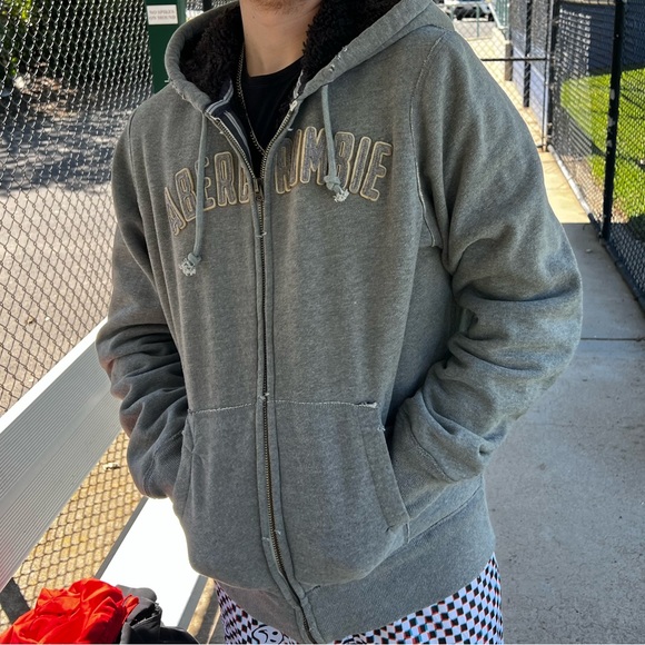 NEW ABERCROMBIE WOLF JAW FAUX FUR JACKET WINTER MEN GREY WARM SHERPA SWEATSHIRT - Picture 3 of 14